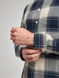 Фото 4 - Мужская рубашка I-RLC118 