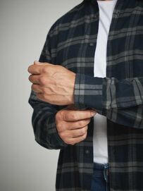 Фото 4 - Мужская рубашка I-RLC72-1 