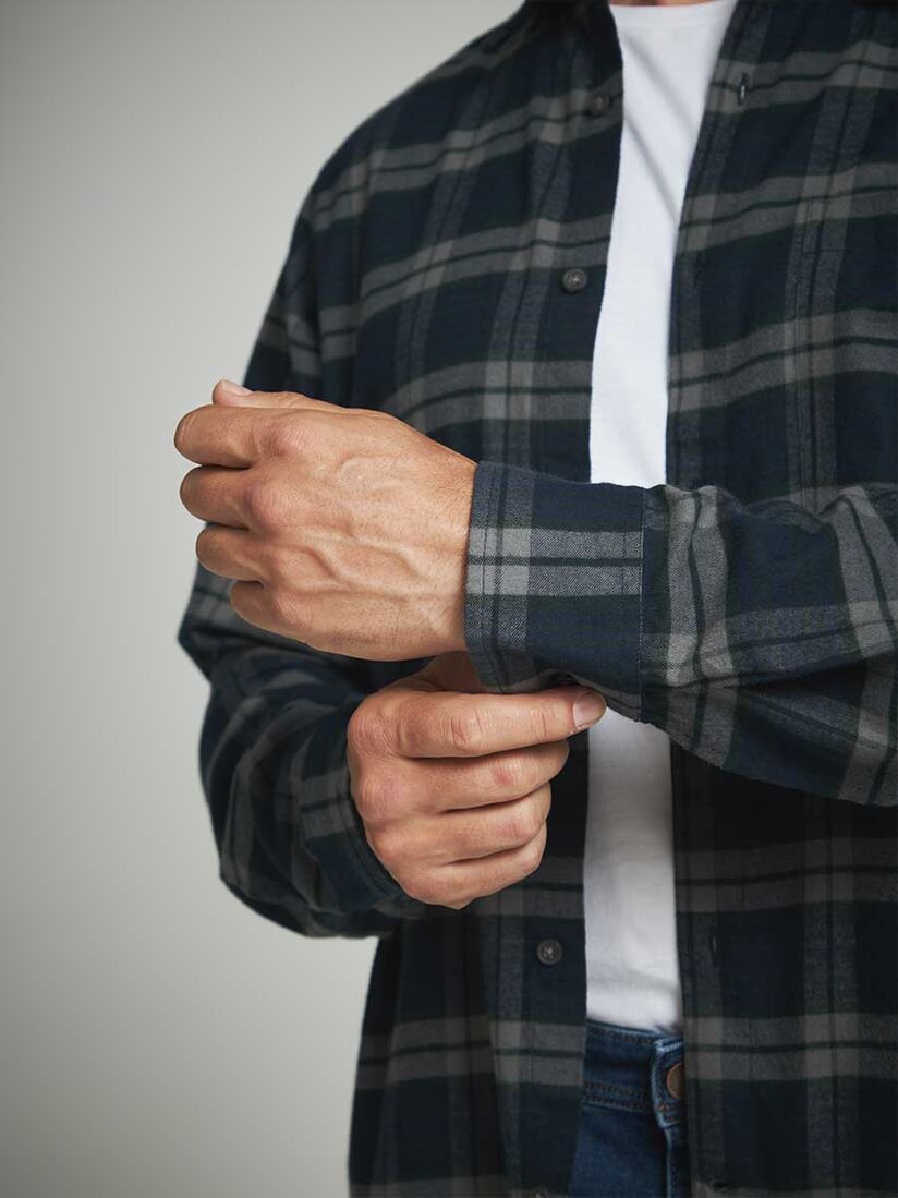 Фото 7 - Мужская рубашка I-RLC72-1 